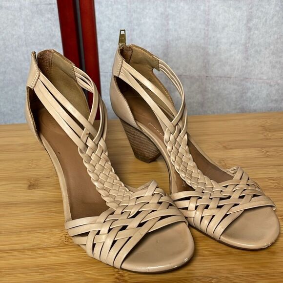 Clarks Artisan Women’s Ranae Monique Nude Leather T-Strap Sandals (Size: 7) - Picture 3 of 16